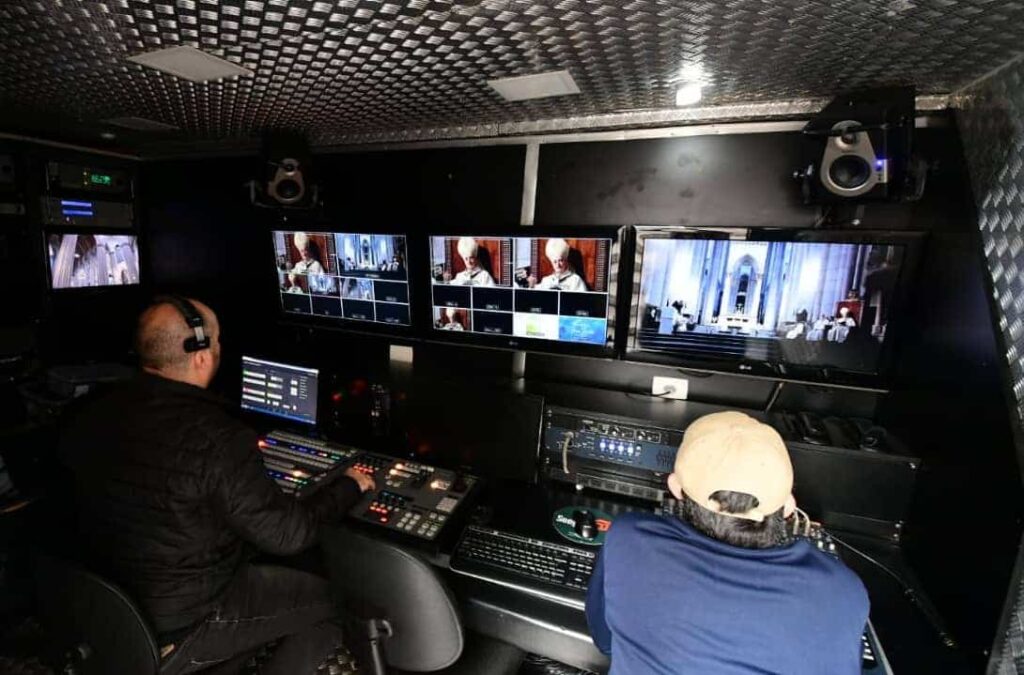 Igreja amplia o anúncio da Palavra de Deus pela TV e no ambiente on-line - Jornal O São Paulo