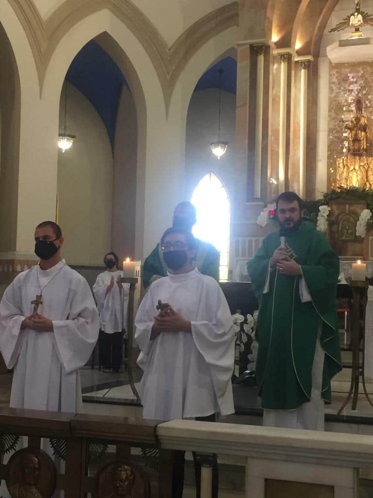 Em missa, vocacionados são enviados para seminários - Jornal O São Paulo