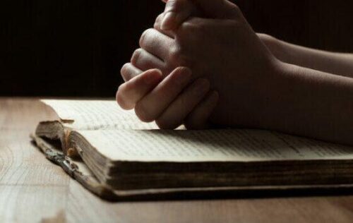 Orar oraciones biblia  e