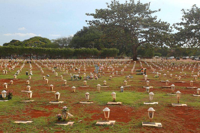 Em 100 dias, Brasil teve quase metade dos óbitos da pandemia - Jornal O São Paulo