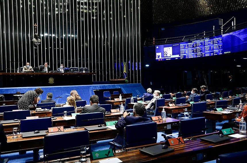 Senado aprova PEC sem coligações partidárias e com incentivos a candidaturas de negros e mulheres - Jornal O São Paulo