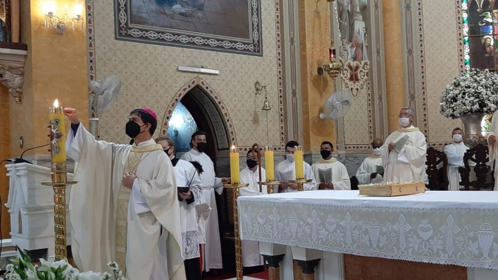 Fase arquidiocesana do Sínodo dos Bispos é aberta nas regiões episcopais - Jornal O São Paulo