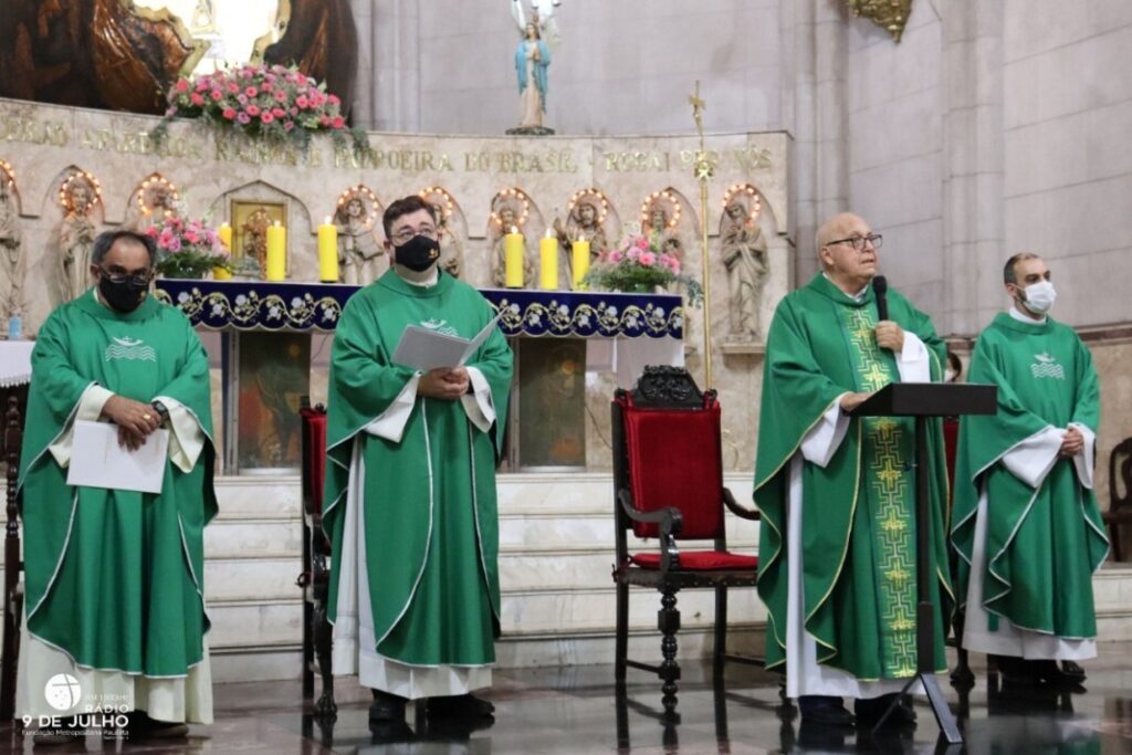 Rádio 9 de Julho celebra 22 anos de reabertura - Jornal O São Paulo