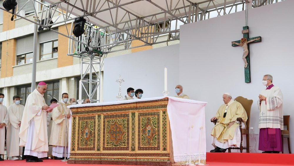 Papa: “Peçamos ao Sagrado Coração a graça de podermos consolar” - Jornal O São Paulo