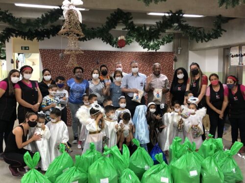 Em paróquias da Sé, fiéis dão testemunho de solidariedade no Natal - Jornal O São Paulo
