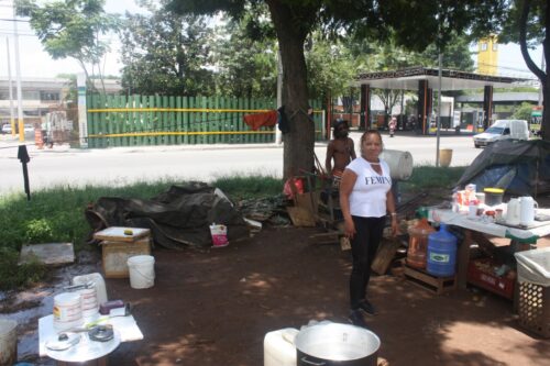 Nas ruas da Vila Leopoldina, pessoas vivem em acampamentos improvisados - Jornal O São Paulo