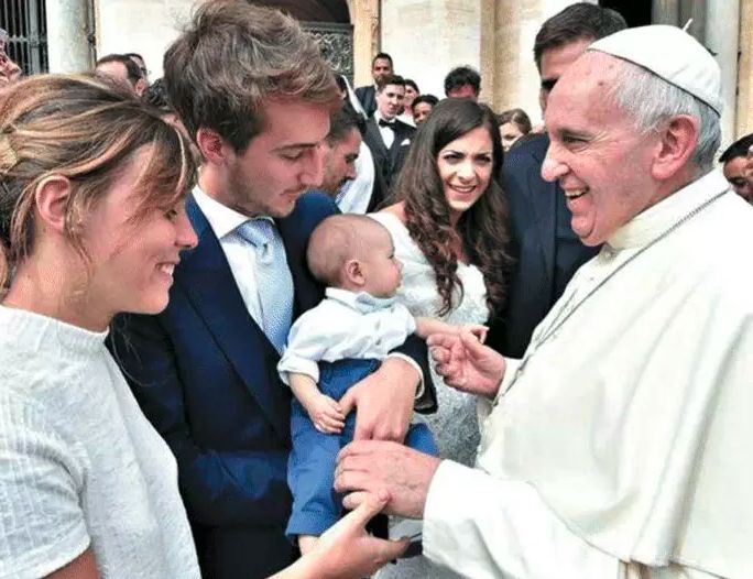 Francisco: Os pais que enfrentam todos os desafios pelos filhos são heróis - Jornal O São Paulo