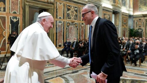 Papa Francisco: a legalidade é uma garantia de igualdade - Jornal O São Paulo