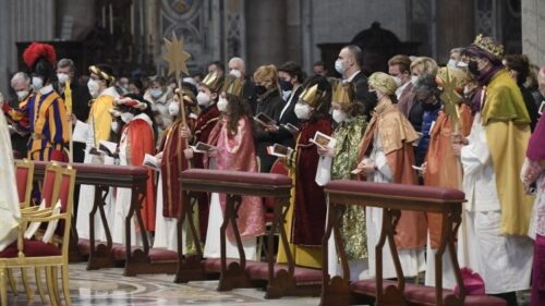 Delegação suíça dos ‘Cantores Estelares’ distribui mais de 150 bênçãos em Roma - Jornal O São Paulo