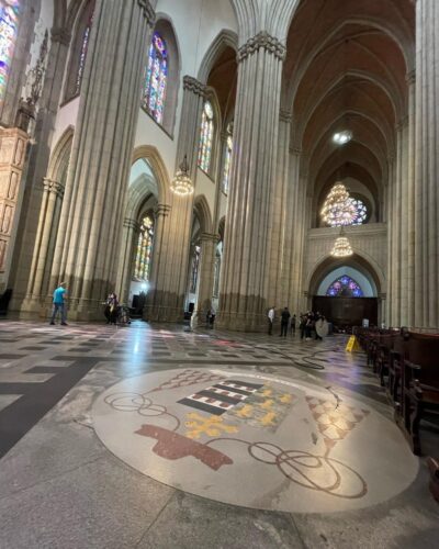 Catedral passa por ação solidária de limpeza - Jornal O São Paulo