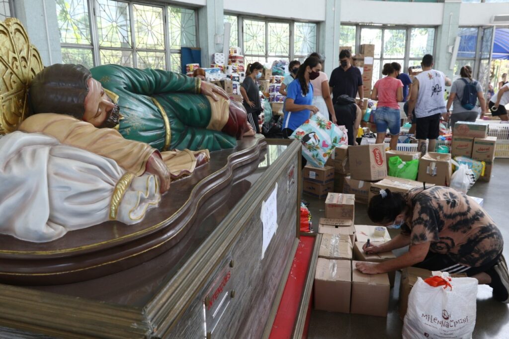 Fundo Social mobiliza rede de voluntários - Jornal O São Paulo