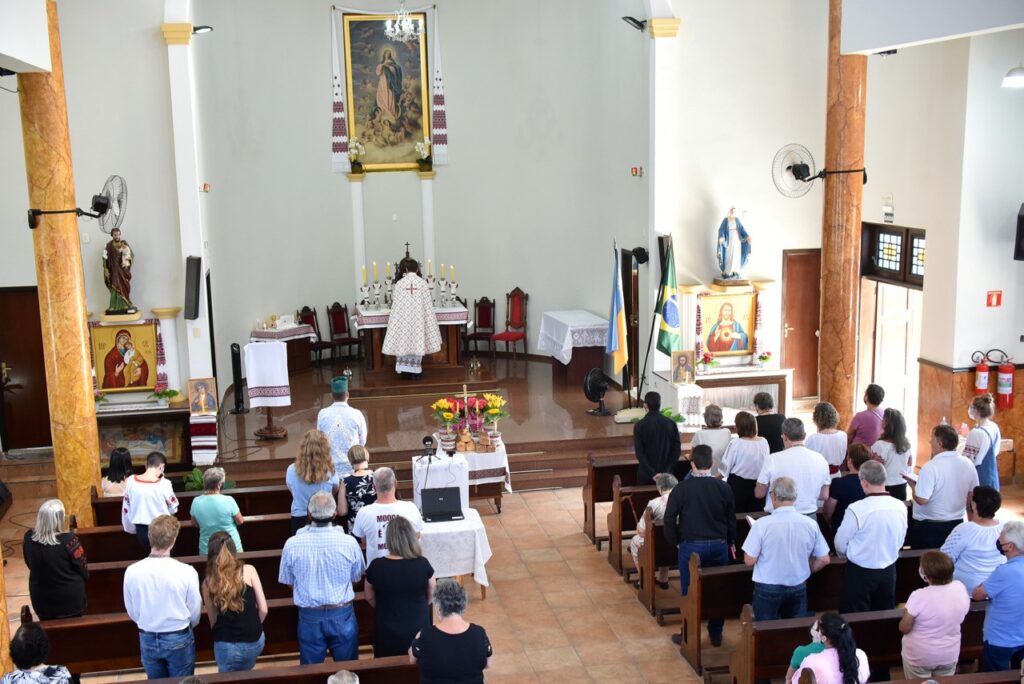Em São Paulo, católicos ucranianos rezam pela paz e pedem o fim da guerra