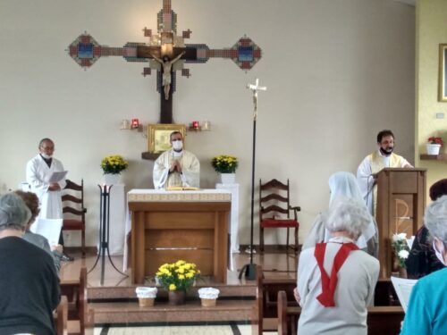 Na Região Sé, fiéis participam da festa patronal da Paróquia Nossa Senhora de Lourdes - Jornal O São Paulo