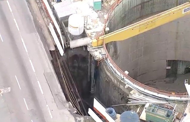 Cratera se abre na marginal Tietê perto de obra da Linha 6 do Metrô - Jornal O São Paulo