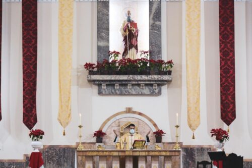 Fiéis comemoram o padroeiro da Paróquia São Paulo Apóstolo