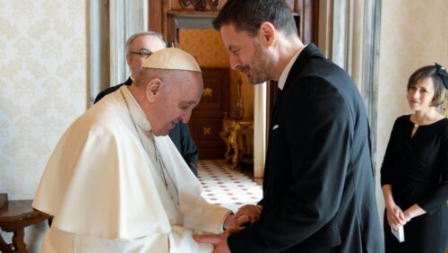 Papa agradece acolhimento a refugiados na Eslováquia, um país de trânsito - Jornal O São Paulo