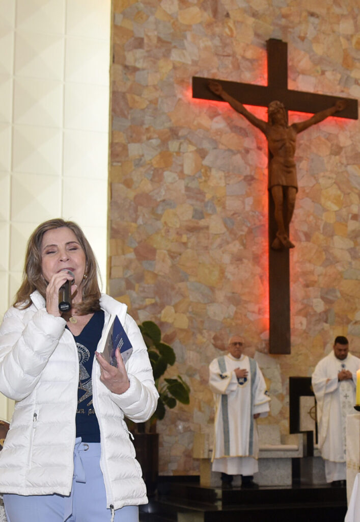 Mães, pela força da oração, intercessoras de seus filhos - Jornal O São Paulo