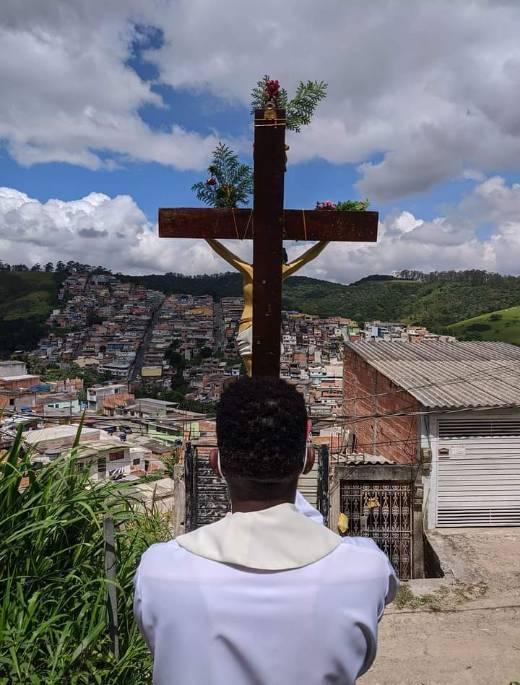 Católicos em São Paulo se alegram por celebrar a Semana Santa presencialmente