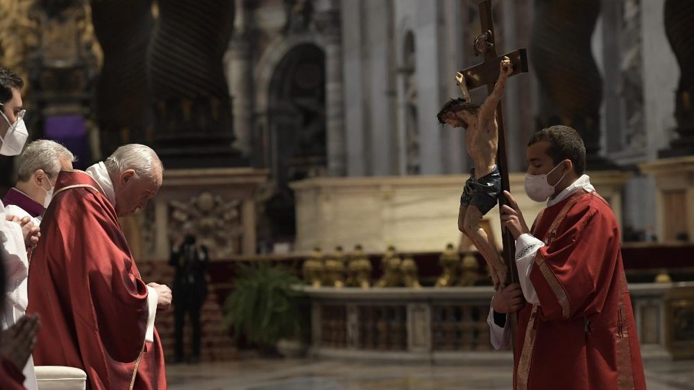 Paixão do Senhor no Vaticano: “tudo passa, menos Jesus” - Jornal O São Paulo