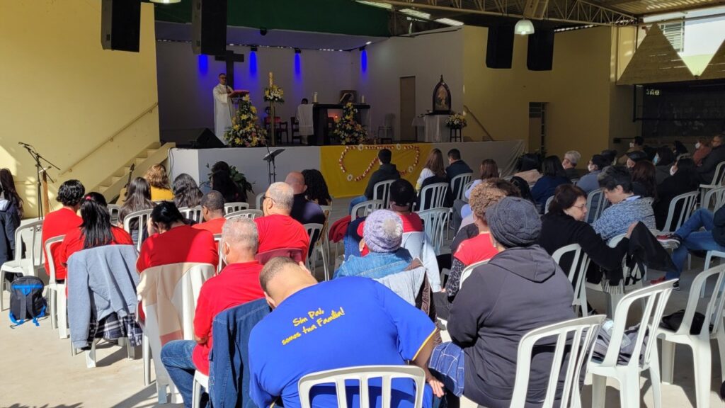 Membros da Pastoral Familiar peregrinam ao Santuário Mãe Rainha - Jornal O São Paulo