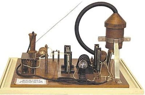 Cem anos do Rádio no Brasil: o padre que inventou o rádio - Jornal O São Paulo