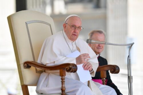 O Papa: avós, não aposentados frágeis, mas pessoas com talentos - Jornal O São Paulo