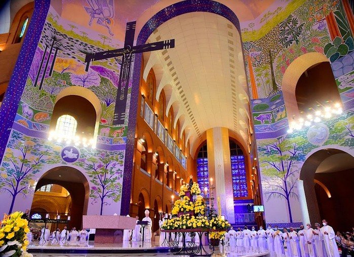 Em romaria, fiéis agradecem o dom da vida e pedem a intercessão da Mãe Aparecida pelo sínodo - Jornal O São Paulo