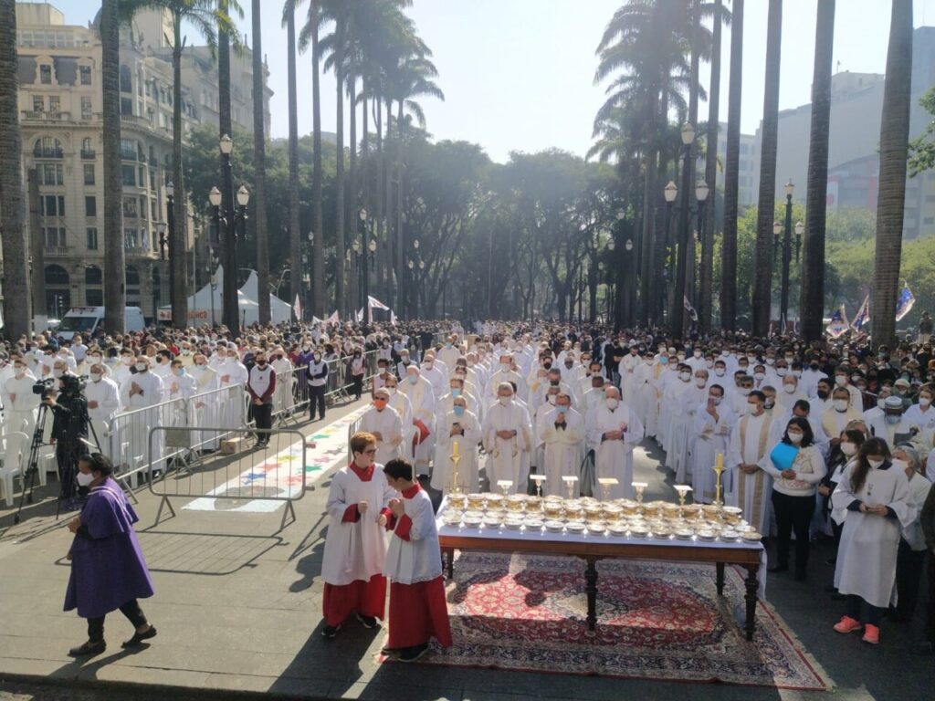 Corpus Christi: ‘A celebração da Eucaristia é o centro de toda a vida da Igreja’ - Jornal O São Paulo