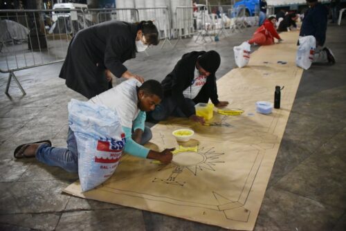 Pelas ruas da cidade, é Cristo que passa - Jornal O São Paulo