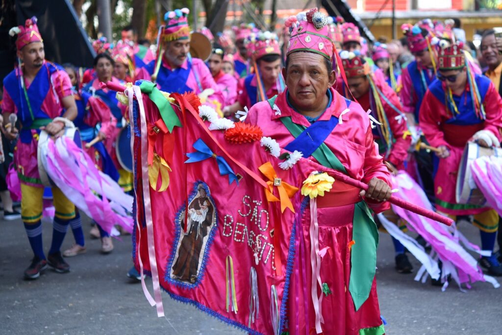 No Revelando SP, grupos mostram a viva tradição da Folia de Reis - Jornal O São Paulo