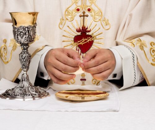 Afinal, missa on-line ‘vale’? - Jornal O São Paulo