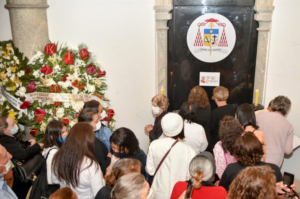 ‘Que Deus acolha Dom Cláudio na eternidade e o recompense pelo bem que fez’ - Jornal O São Paulo