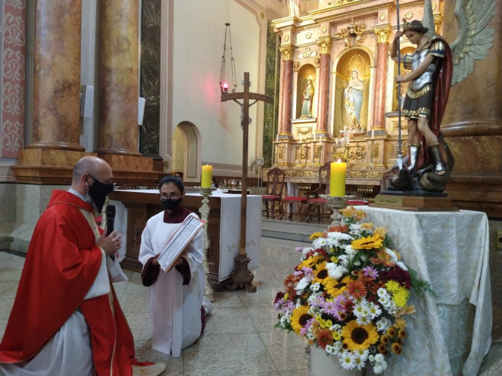 Paróquia Nossa Senhora da Expectação realiza novena a São Miguel Arcanjo - Jornal O São Paulo