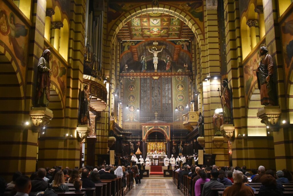 Basílica Abacial Nossa Senhora da Assunção: Há 100 anos, um itinerário de fé aos peregrinos na região central da cidade - Jornal O São Paulo