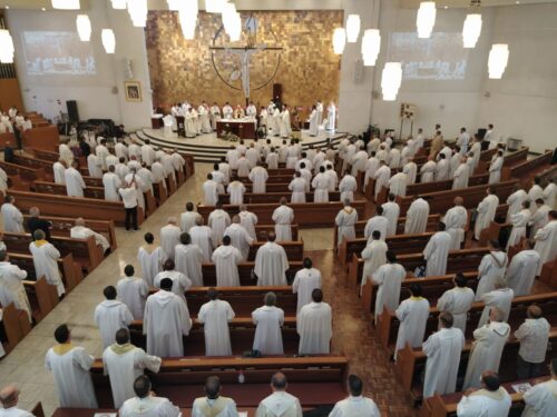 Clero arquidiocesano celebra o dia do padre em paróquia pessoal coreana - Jornal O São Paulo