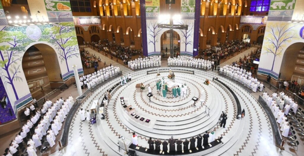Celebração na Casa da Mãe Aparecida marca o início da etapa presencial da 59ª Assembleia Geral da CNBB - Jornal O São Paulo
