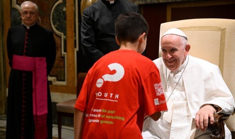 Papa aos jovens: Jesus não é uma ideia, é um companheiro de viagem - Jornal O São Paulo