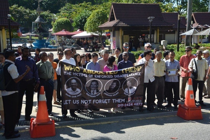 Perseguição gera mais de três mil cristãos desaparecidos no mundo - Jornal O São Paulo