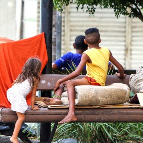 Na capital paulista, mais de 70% das crianças e adolescentes buscam recursos financeiros para sobreviver - Jornal O São Paulo
