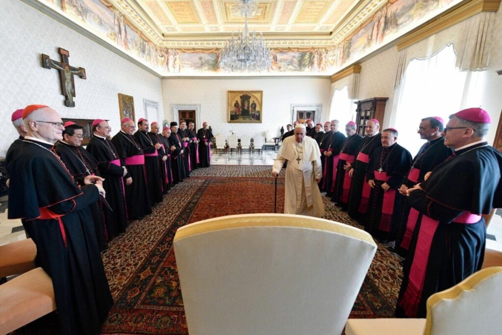 Francisco aos bispos paulistas: ‘não se pode ser pastor sem estar próximo’ - Jornal O São Paulo