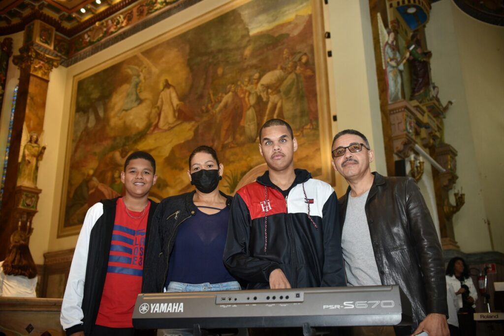 ‘Entre um acorde e outro, encontro paz, tranquilidade e segurança’ - Jornal O São Paulo