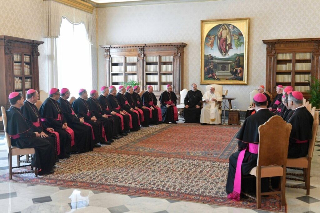 Francisco aos bispos paulistas: ‘não se pode ser pastor sem estar próximo’ - Jornal O São Paulo