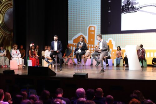 Jovens latino-americanos falam sobre o 1o dia do encontro ‘Economia de Francisco’ - Jornal O São Paulo