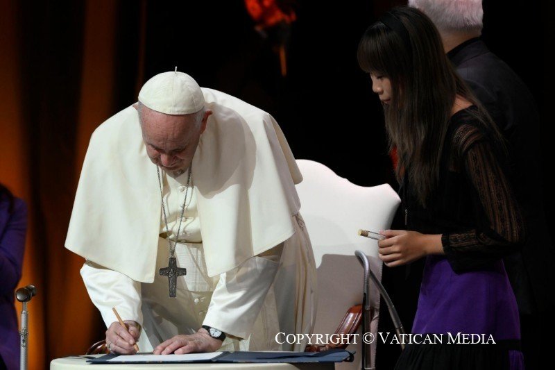 O Pacto dos jovens para uma nova economia - Jornal O São Paulo