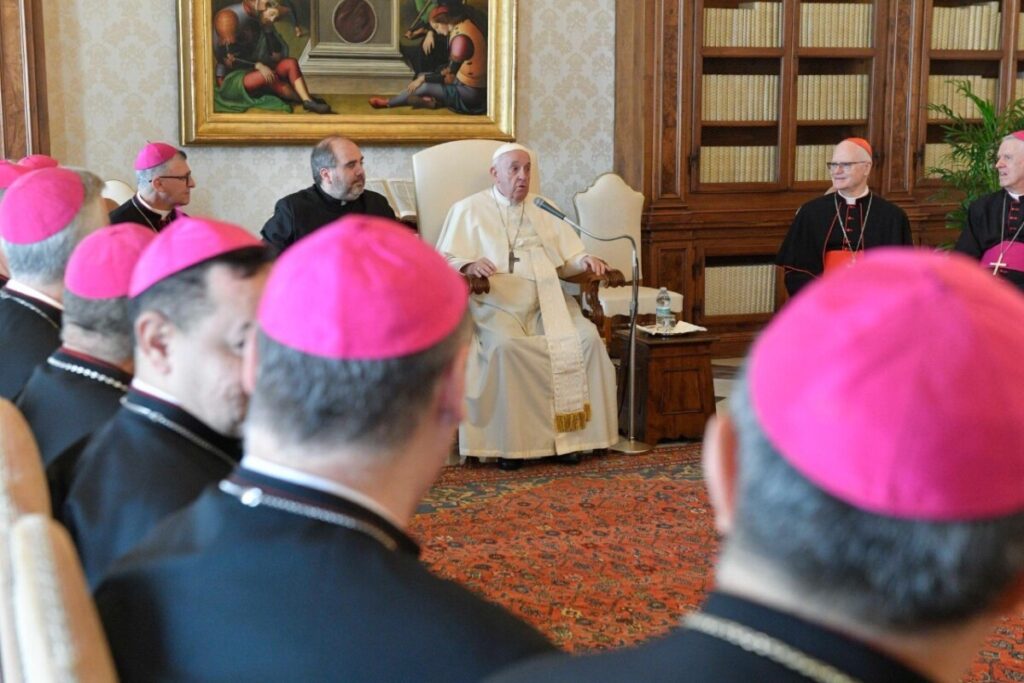 Francisco aos bispos paulistas: ‘não se pode ser pastor sem estar próximo’ - Jornal O São Paulo