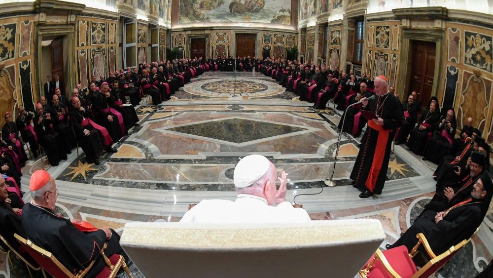 Bispos do Brasil de recente nomeação encontram o Papa Francisco - Jornal O São Paulo