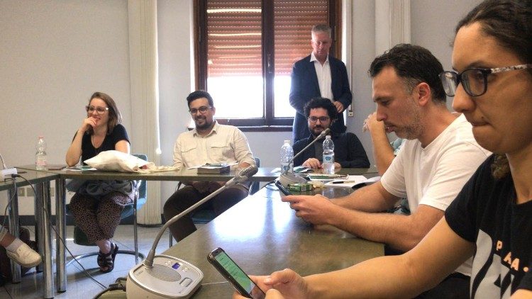 Jovens latino-americanos da Economia de Francisco recebidos pela CAL - Jornal O São Paulo