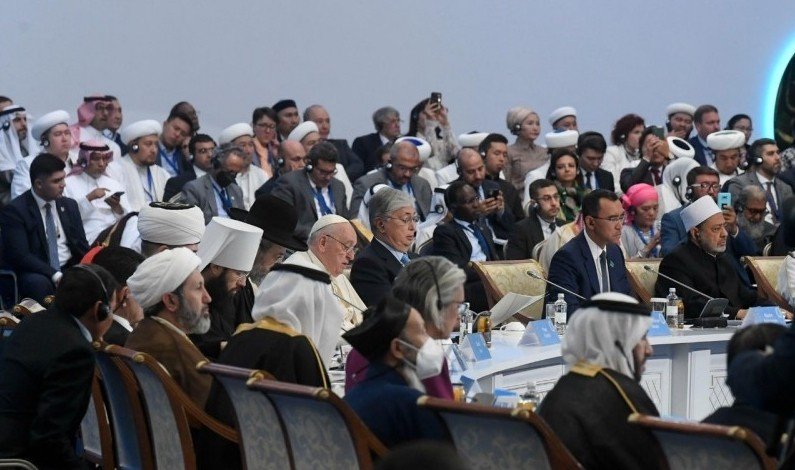 Papa: em nome de Deus e pela humanidade, não a armamentos, sim pela paz! - Jornal O São Paulo