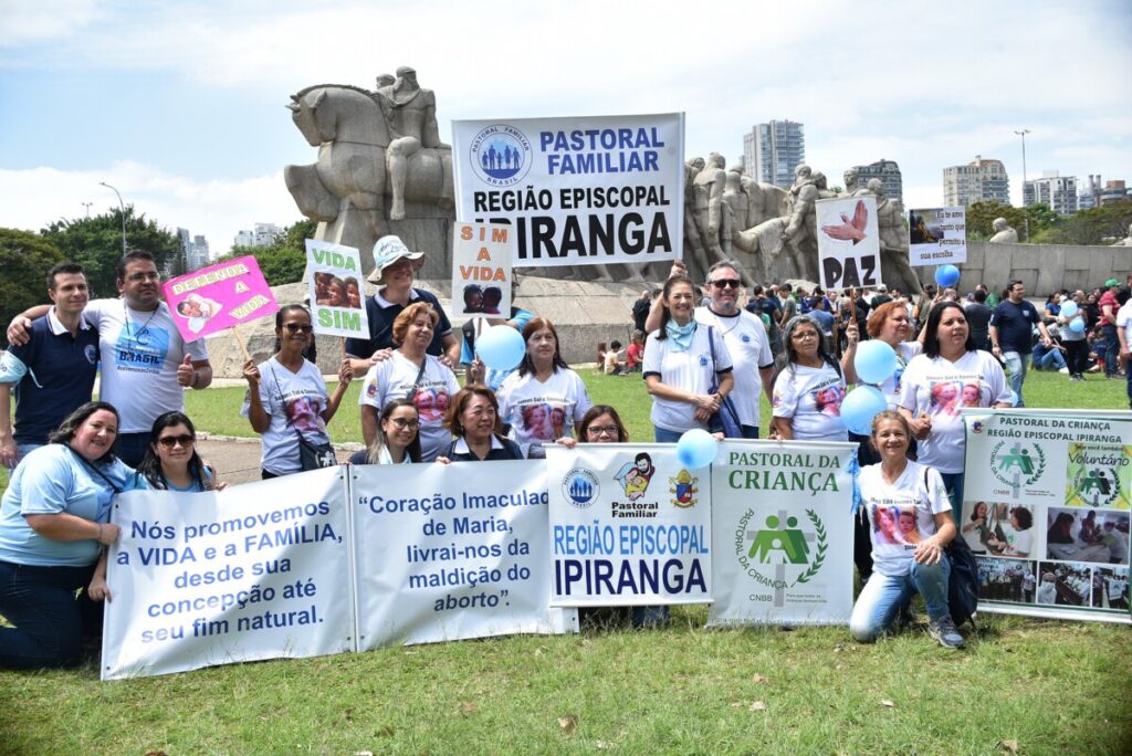 Caminhada reforça defesa da vida, da concepção até o seu fim natural - Jornal O São Paulo