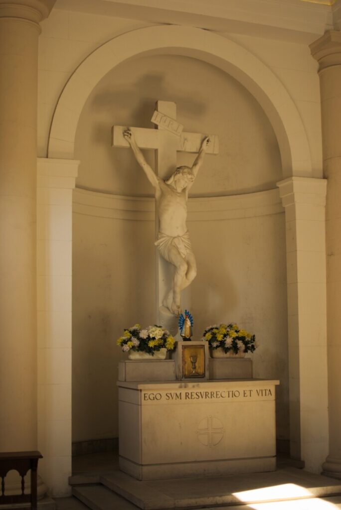 A Igreja ensina a rezar por aqueles que já morreram - Jornal O São Paulo